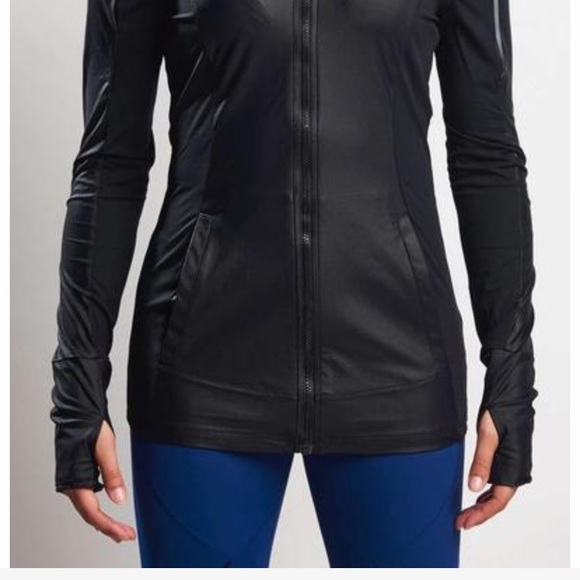 Lightweight Zip Jacket in Black - Picture 5 of 5